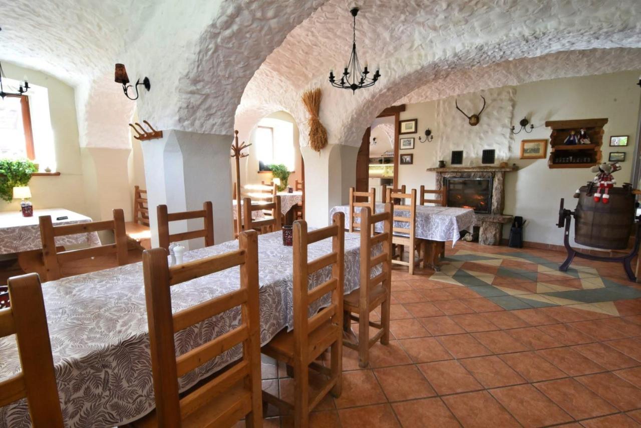 Bed and Breakfast Gosciniec Nowa Wioska Wałbrzych Exterior foto