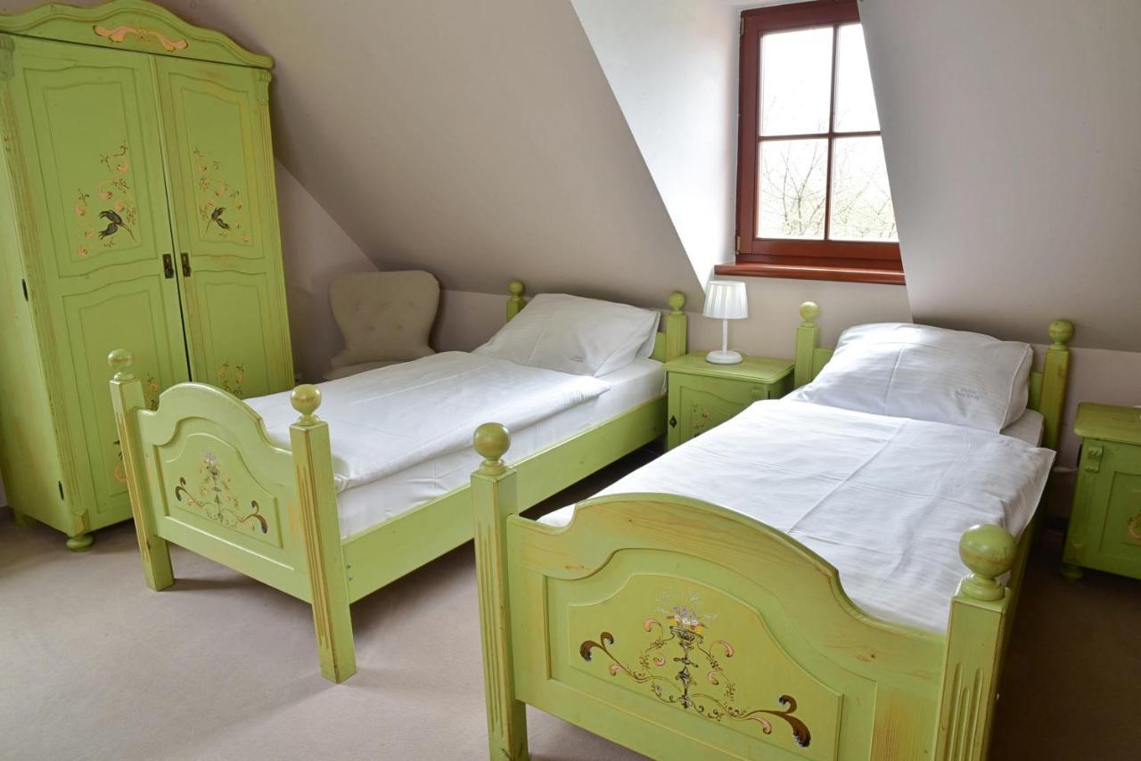 Bed and Breakfast Gosciniec Nowa Wioska Wałbrzych Exterior foto