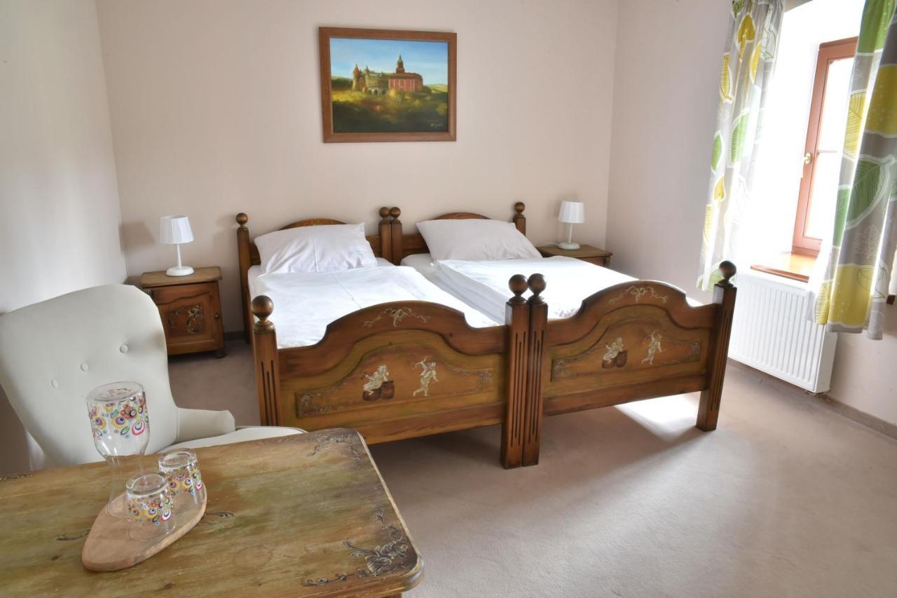 Bed and Breakfast Gosciniec Nowa Wioska Wałbrzych Exterior foto